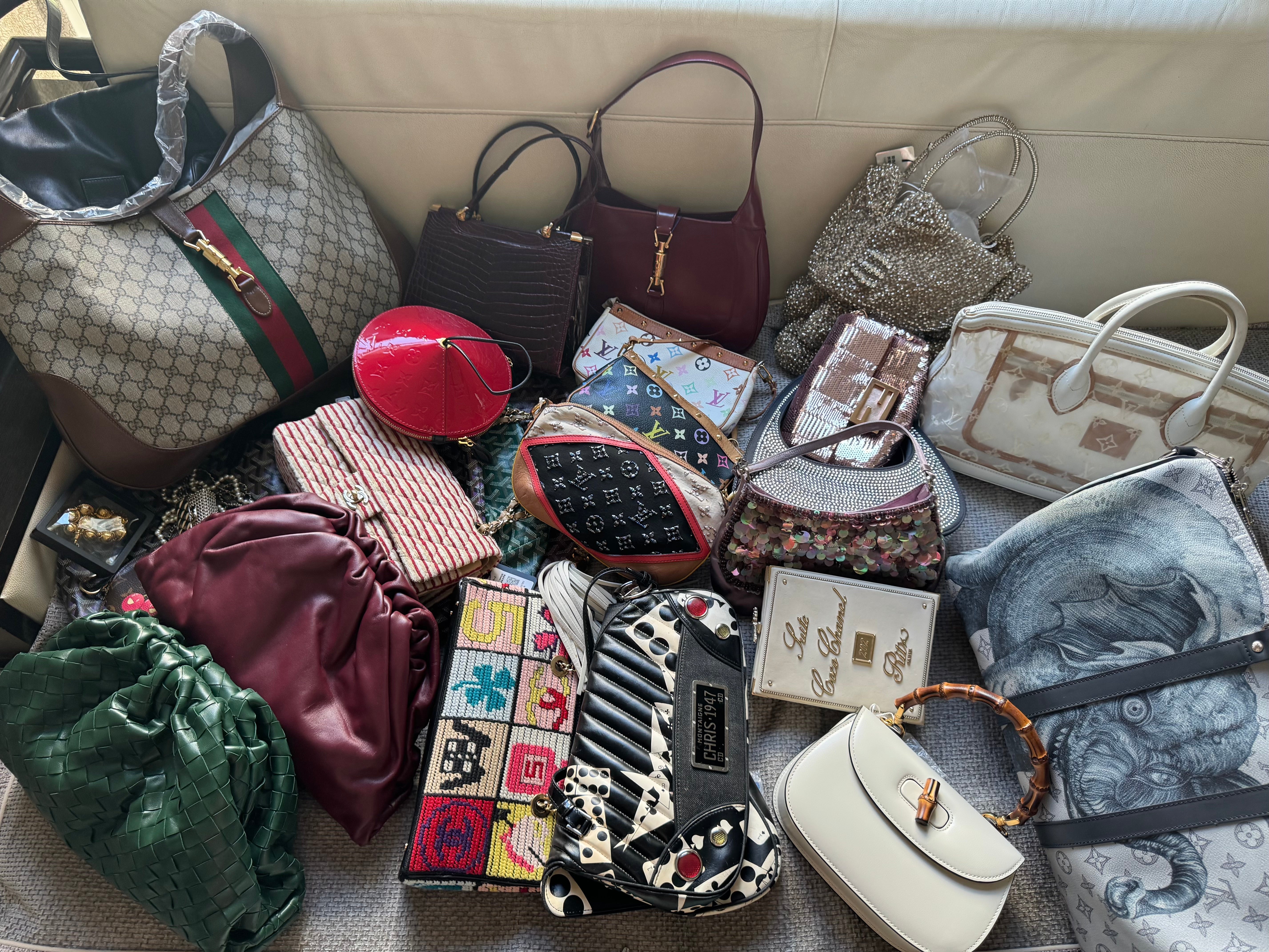 🎄 This Holiday You Deserve A Phenomenal Bag 🎁