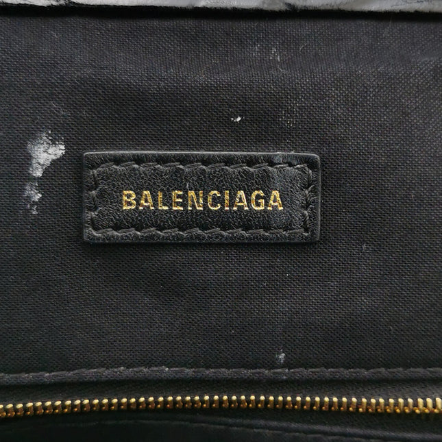 Balenciaga Pouch Black Crocodile Pattern Shiny Calfskin Leather With Strap