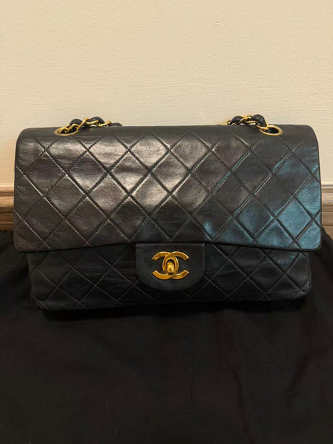 Chanel Classic Flap Vintage Medium Black Lambskin Leather 24k Gold Hardware 1991-94