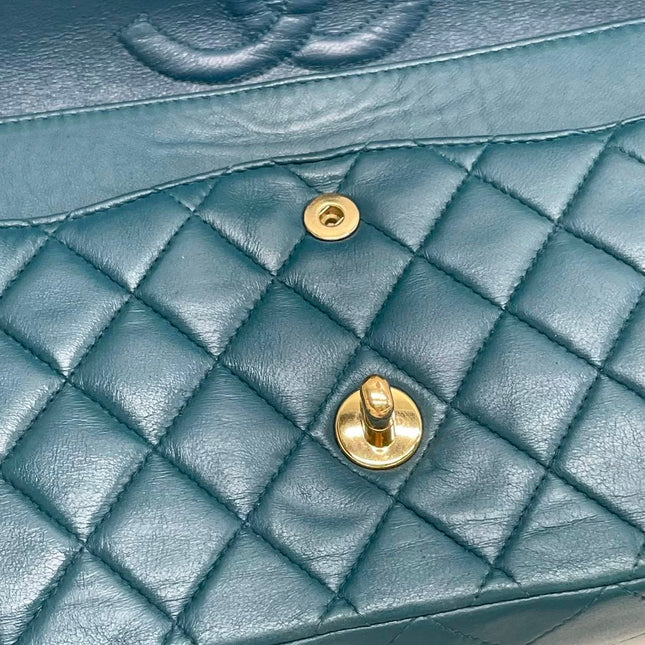 Chanel Classic Flap Medium Vintage Navy Lambskin Leather 24k Gold Hardware