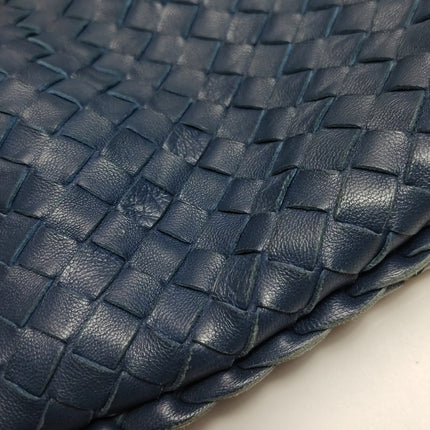 Bottega Veneta Veneta Hobo Maxi Navy Intrecciato Leather 51cm