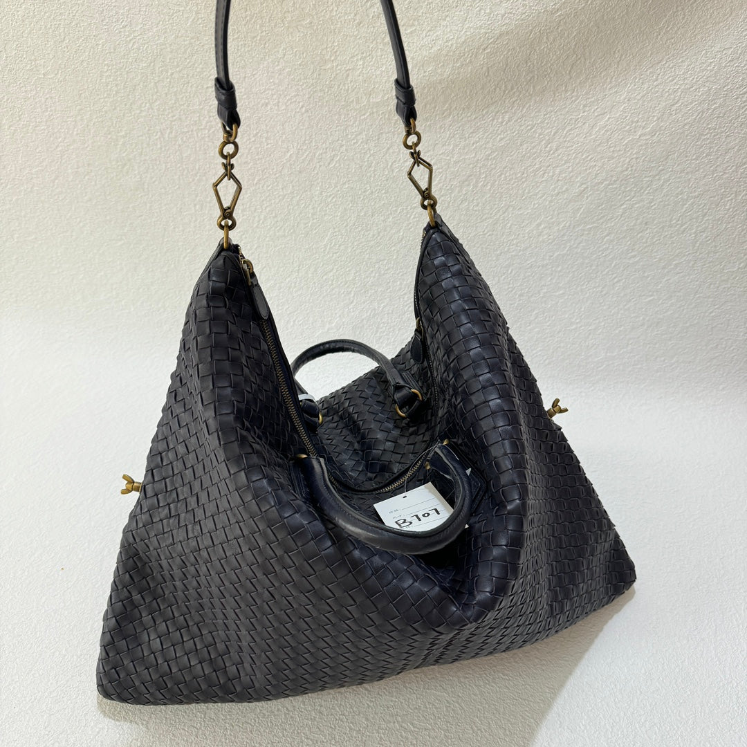 Sold Bottega Veneta Maxi Convertible Tote Bag Hobo Dark Navy Leather Two-way Carry 50cm