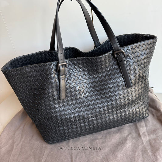 Bottega Veneta Cesta Shopper Tote Nappa Intrecciato Leather Black Large-Luxbags