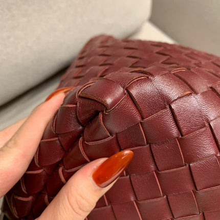 Bottega Veneta Andiamo Large Burgundy Handbag