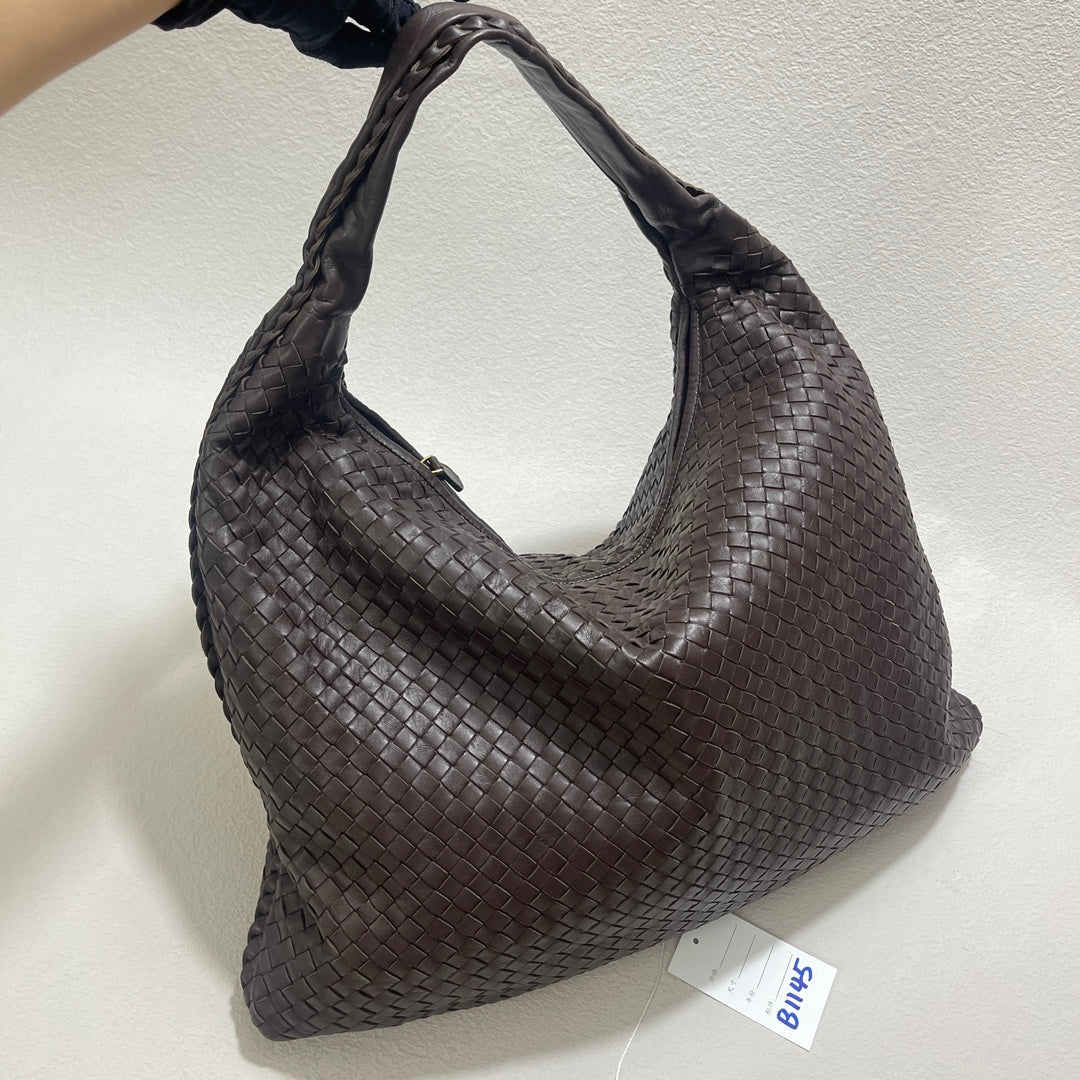 Sold Bottega Veneta Hobo Bag Large Dark Chocolate Brown Lambskin leather 50cm