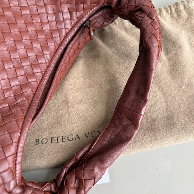Bottega Veneta Veneta Hobo Leather Medium Burgundy Brick Red 40cm