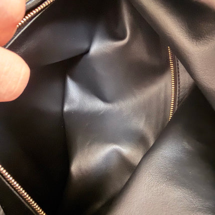 Bottega Veneta Hop Large Leather Black Hobo Bag