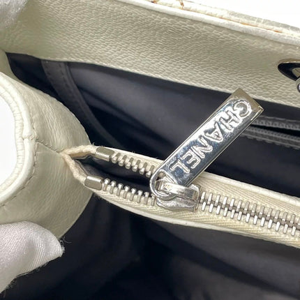 Sac cabas Chanel GST Grand Shopping en cuir caviar couleur camel, PM, 2006-2008