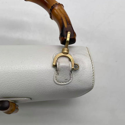 Gucci Bamboo 1947 Medium Vintage White Grained Leather With Strap