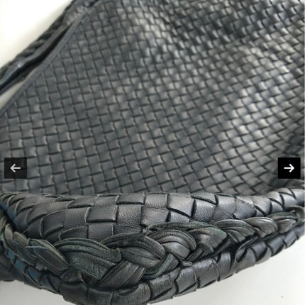 Bottega Veneta Intrecciato Hobo Bag Medium Black Lambskin leather 48cm