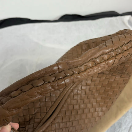 Bottega Veneta Intrecciato Hobo Bag Medium Milk Chocolate Brown Lambskin leather 40cm
