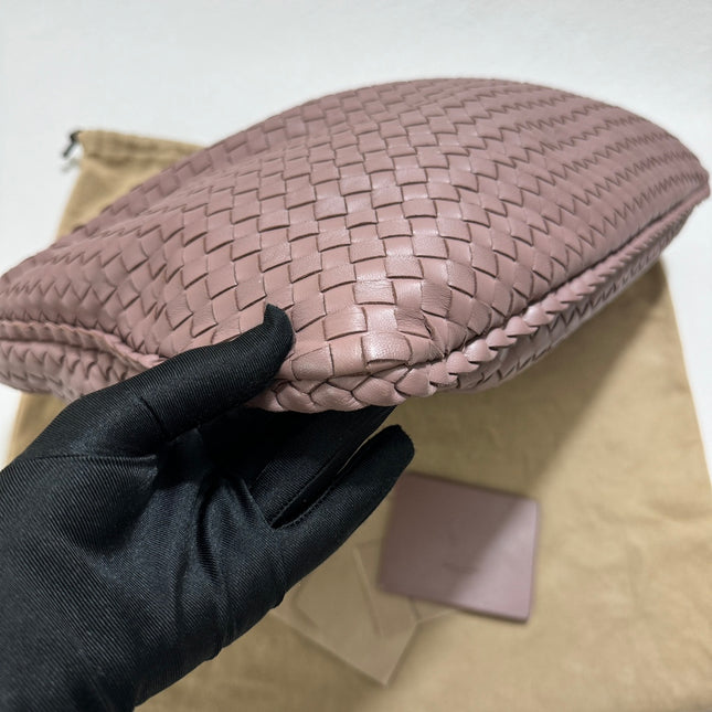 Sold Bottega Veneta Veneta Leather Hobo Large Nude Dirty Pink 47cm Never Worn