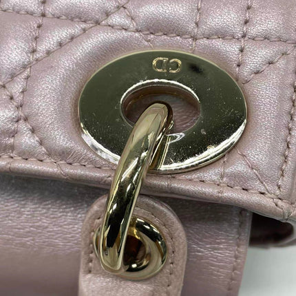 Lady Dior Mini 2019 Cuir d'agneau rose nacré avec chaîne dorée