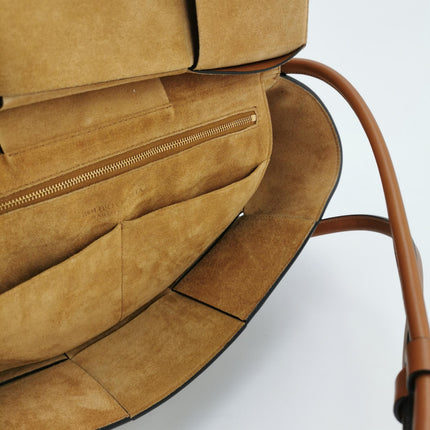 Bottega Veneta Arco Tote Bag Medium Tan Brown Leather 33