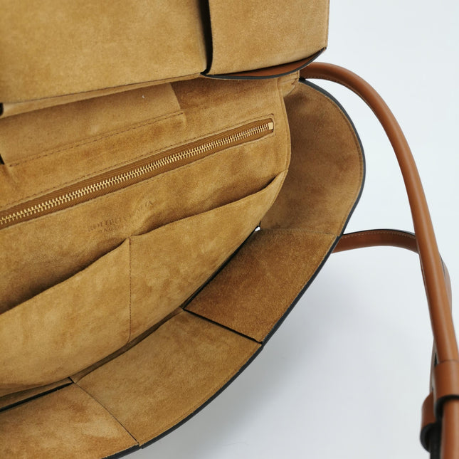 Bottega Veneta Arco Tote Bag Medium Tan Brown Leather 33