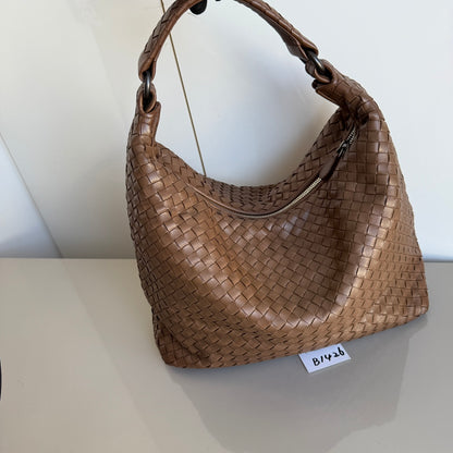 Bottega Veneta New Sloane Shoulder Bag Milk Chocolate Brown Medium 30cm