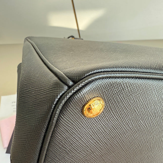 Prada Galleria Saffiano Leather Large Black with Strap