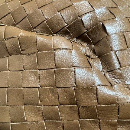 Bottega Veneta Pouch Large Intrecciato Milk Chocolate Brown Calfskin Leather