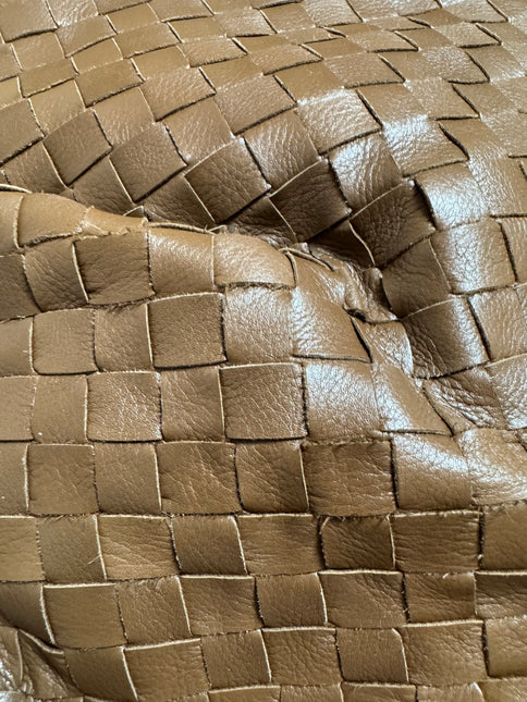 Bottega Veneta Pouch Large Intrecciato Milk Chocolate Brown Calfskin Leather