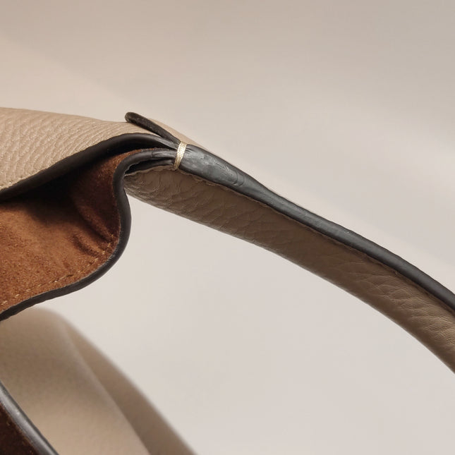 Gucci Softbit Maxi Shoulder Bag Beige Calfskin Leather 2024