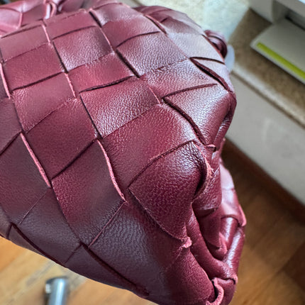 Bottega Veneta Pouch Mini Intrecciato Burgundy Lambskin Leather Crossbody Bag