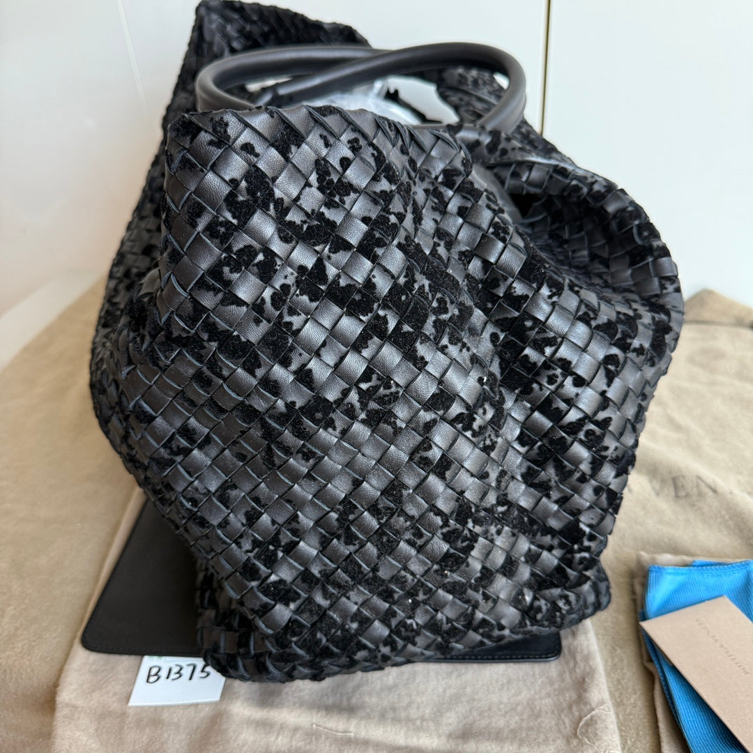 Bottega Veneta Cabat Large Intreccio Black Leather and Velvet 48cm