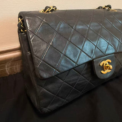 Chanel Classic Flap Vintage Medium Black Lambskin Leather 24k Gold Hardware 1991-94