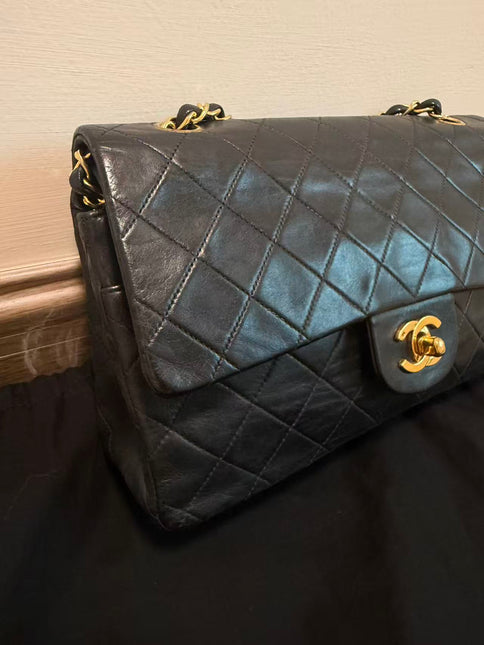 Chanel Classic Flap Vintage Medium Black Lambskin Leather 24k Gold Hardware 1991-94