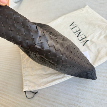Bottega Veneta Hop Hobo Small Fondant Dark Chocolate Brown Leather 40cm