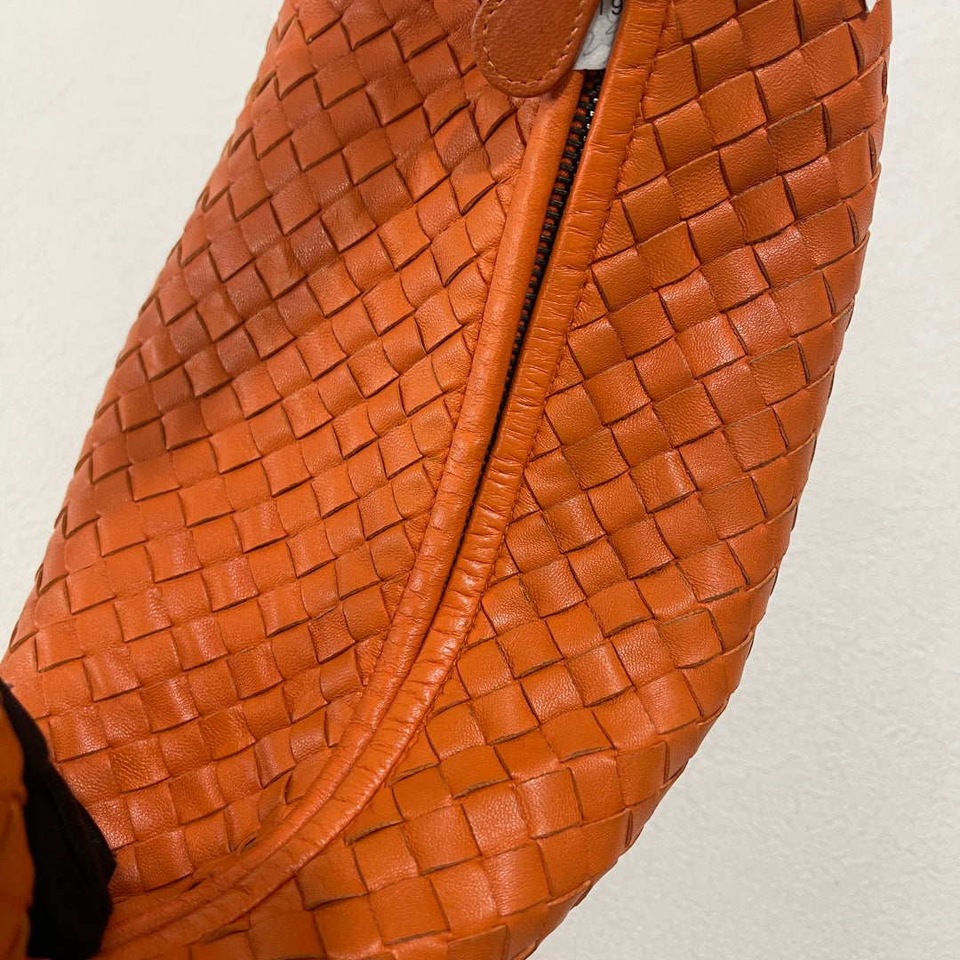 Bottega Veneta Veneta Hobo Medium Orange with Fringe Edges Intrecciato Leather Bag 40cm