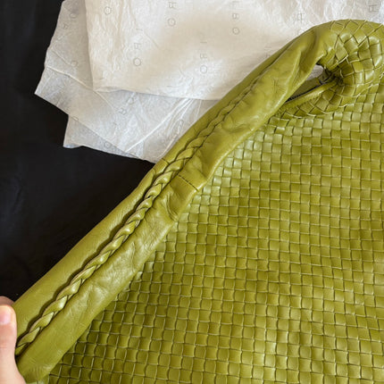 Bottega Veneta Veneta Hobo Maxi Avocado Green Intrecciato Leather Bag 50cm