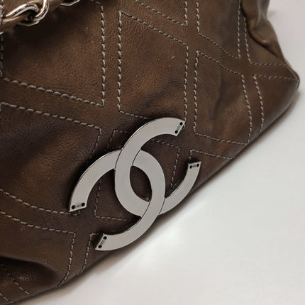 Chanel Brown Diamond Stitch Tote Calfskin Leather Zipper Bowler 2005-2006