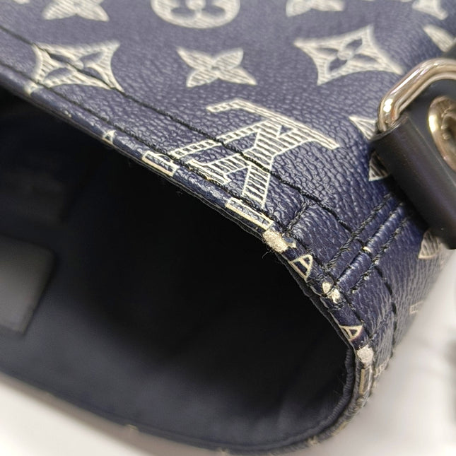 Louis Vuitton x Chapman Brothers Giraffe Tote Navy Monogram Canvas with Strap