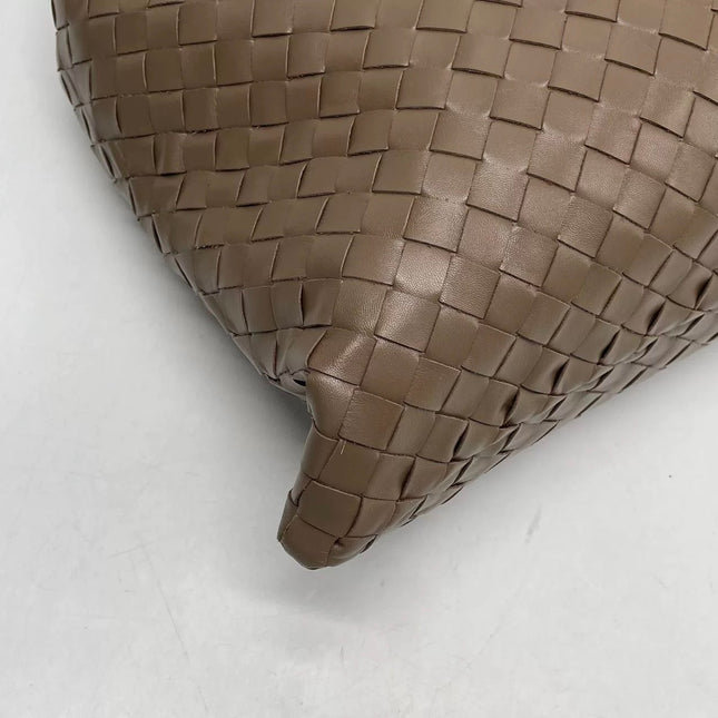 Bottega Veneta Hop Hobo Medium Leather Nutty Brown