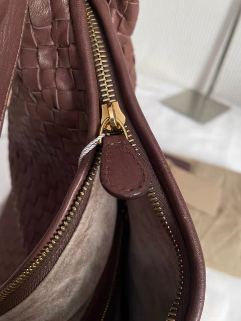 Bottega Veneta Hobo Maxi Chocolate Brown leather 50cm