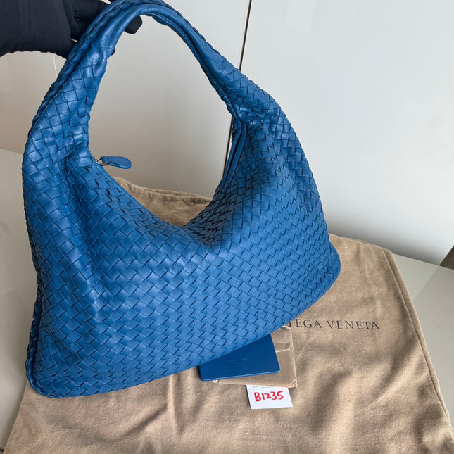 Sold Bottega Veneta Veneta Hobo Medium Blue Intrecciato Leather Bag 47cm