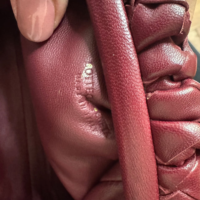 Bottega Veneta Pouch Mini Intrecciato Burgundy Lambskin Leather Crossbody Bag