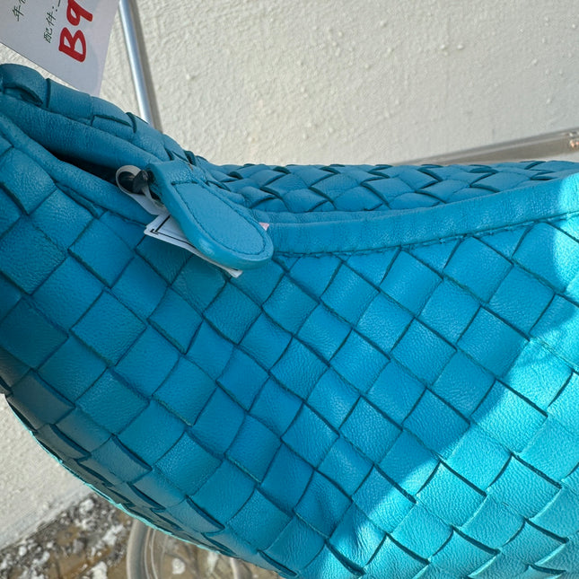 Bottega Veneta Veneta Hobo Medium Light Blue Intrecciato Leather Bag 40cm