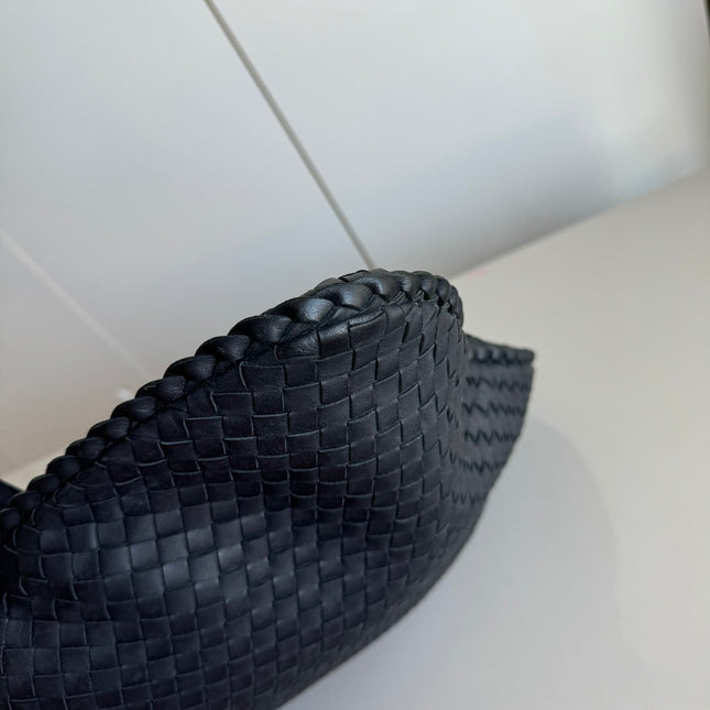 Sold Bottega Veneta Veneta Hobo Large Black 54cm Lambskin Leather