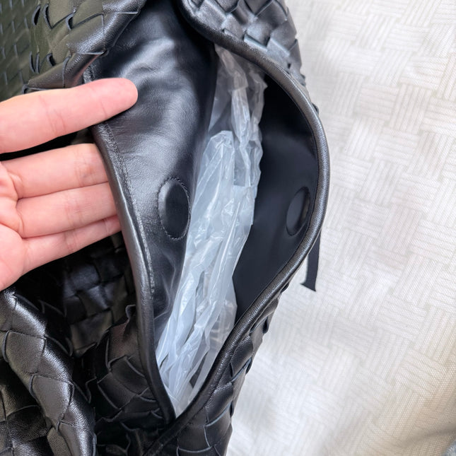 Bottega Veneta Hop Large Leather Black Hobo Bag