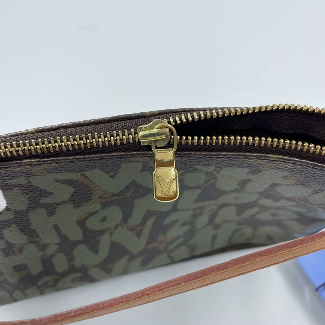 Louis Vuitton Pochette Accessoire Monogram Green Graffiti Clutch