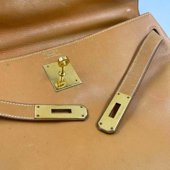 Hermes Kelly 32 Retourne 1976 Gold Box Leather Gold Hardware