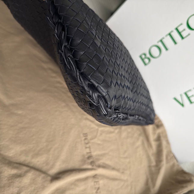 Bottega Veneta Hobo Maxi Midnight Navy Black leather 50cm