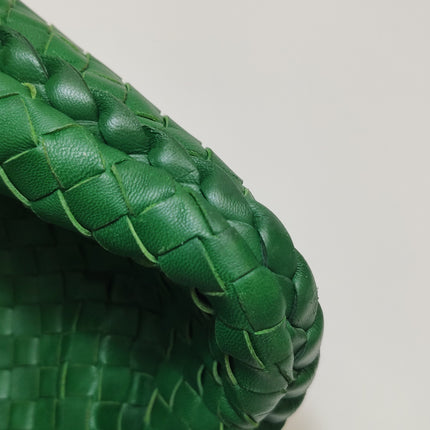 Bottega Veneta Veneta Hobo Green Intrecciato Leather Medium 40cm