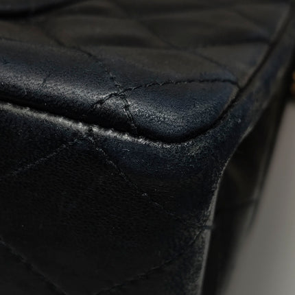 Chanel Classic Flap Vintage Medium Black Lambskin Leather 24k Gold Hardware 1986-1988