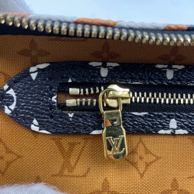 Louis Vuitton Monogram Giant Crafty Speedy 25