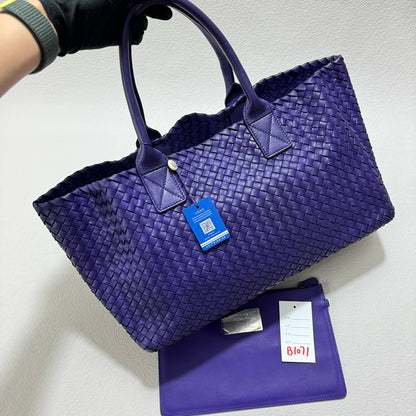 Bottega Veneta Cabat Tote Large Intreccio Royal Blue Leather 40cm