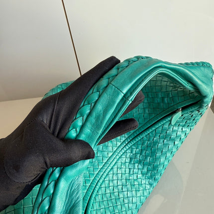 Bottega Veneta Veneta Hobo Maxi Green Intrecciato Leather Bag 51cm