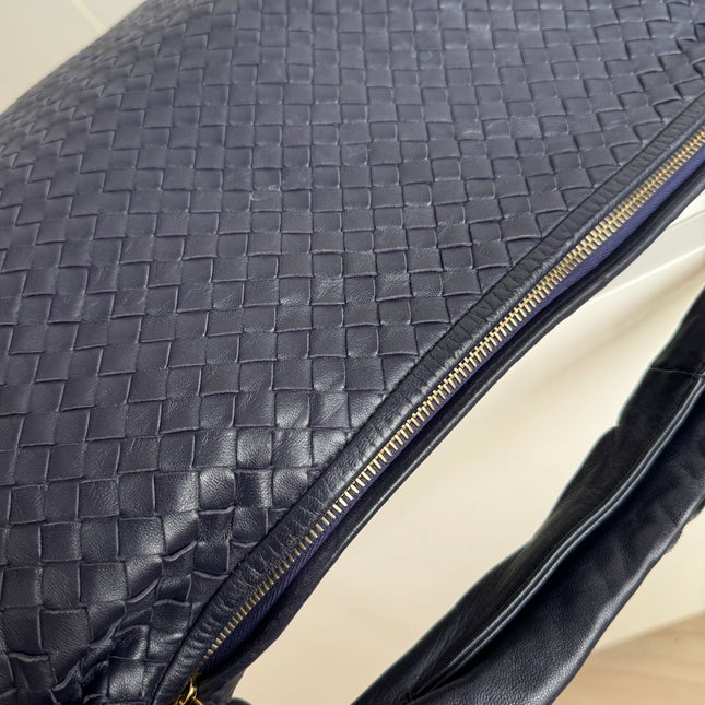 Sold Bottega Veneta Veneta Hobo Maxi Navy Intrecciato Leather Bag 51-53cm