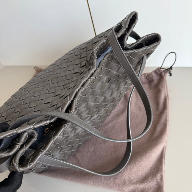 Bottega Veneta NEW Garda Tote Leather Interior Intrecciato Chocolate Brown Medium 24cm